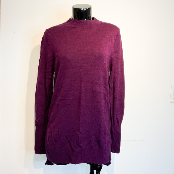 Medium BADGLEY MISCHKA Plum Purple Merino Wool Sweater Lightweight Luxury - Picture 2 of 13